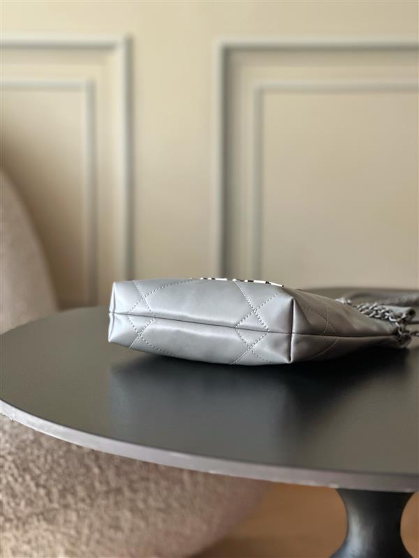 2026127215211356 600